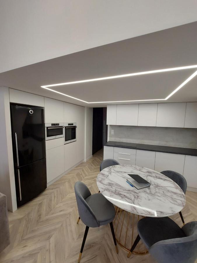 Central Gallery Apartment Debrecen Extérieur photo